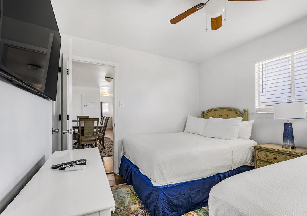 Guest bedroom 2
