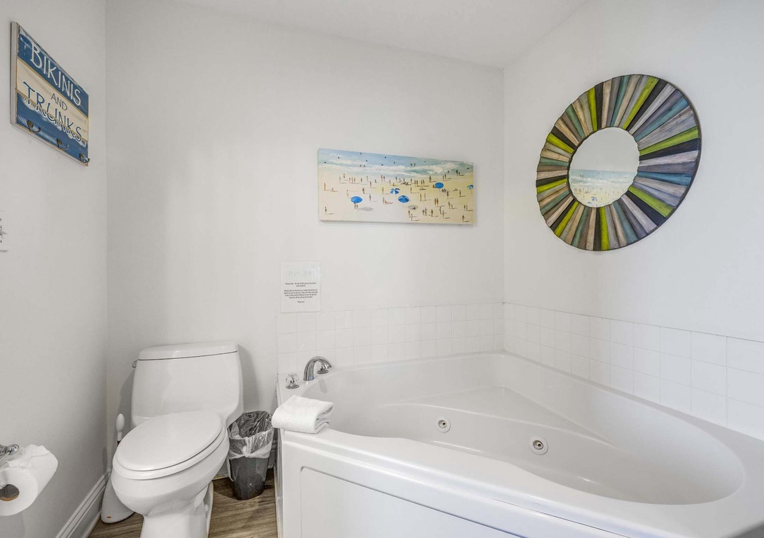 Jetted tub in the primary ensuite