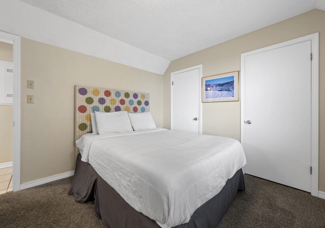 Guest bedroom 2