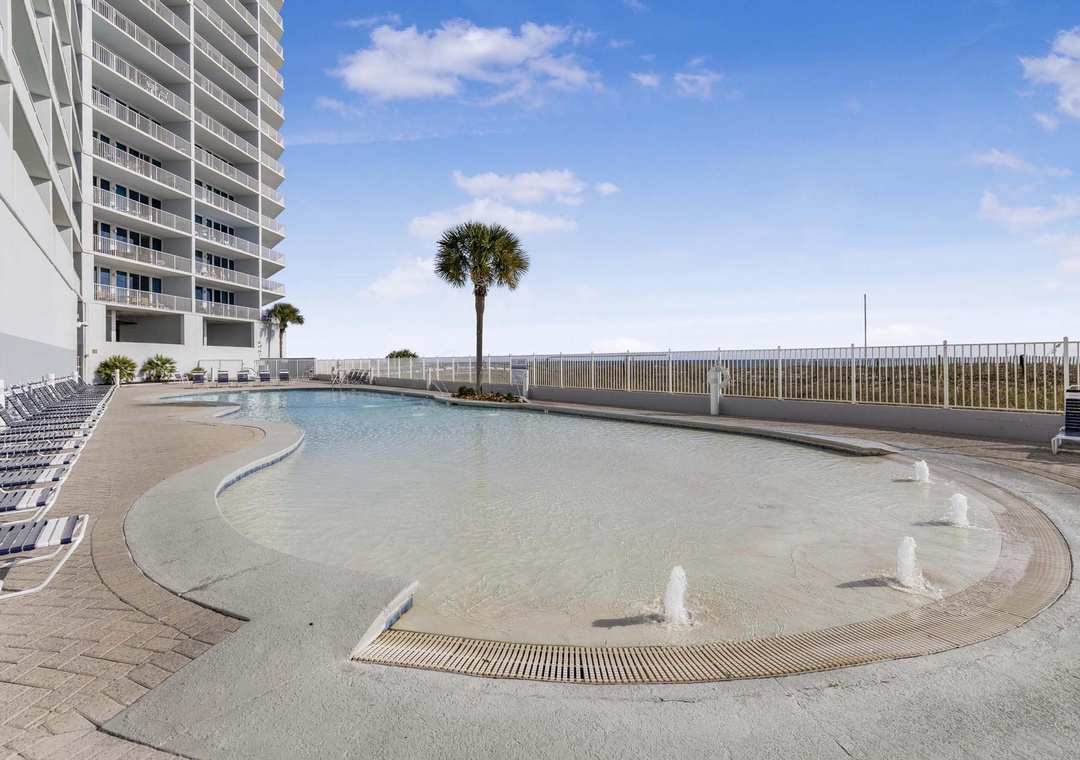 Zero entry outdoor pool