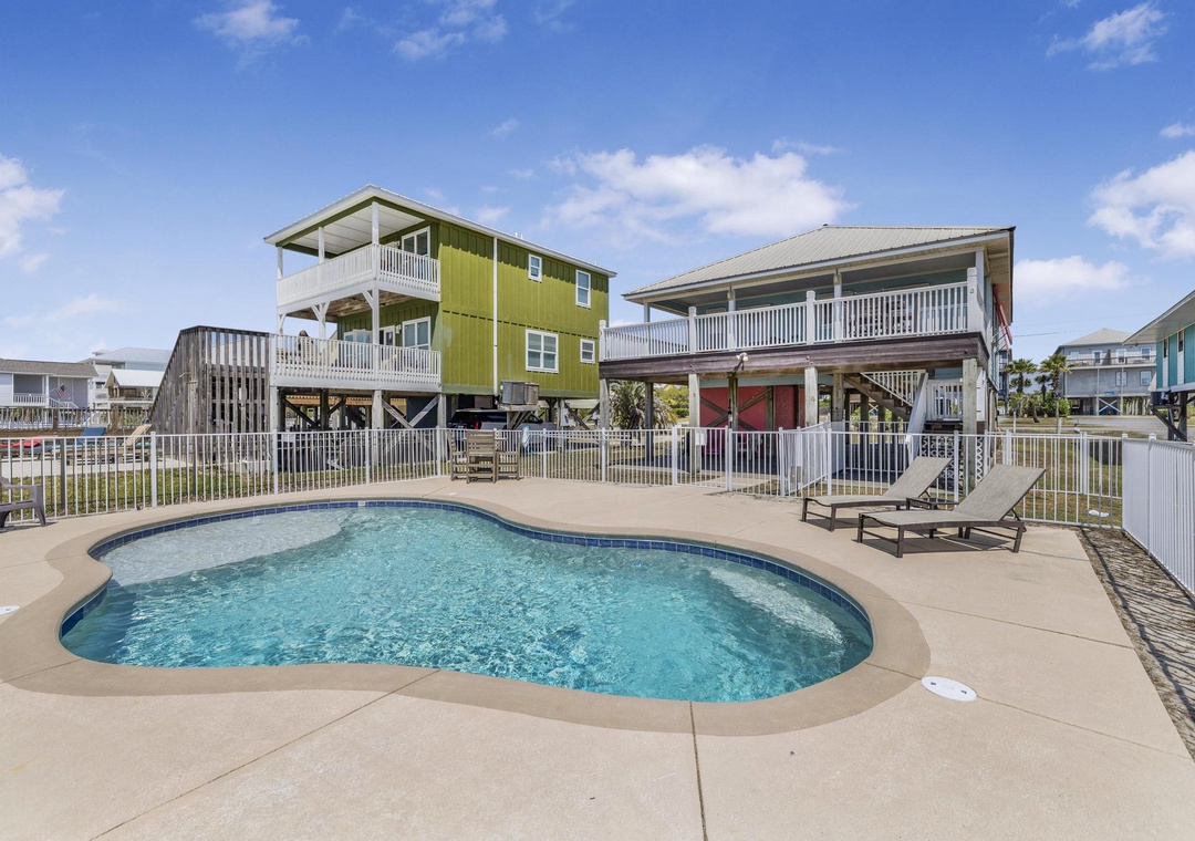 Enjoy the private pool