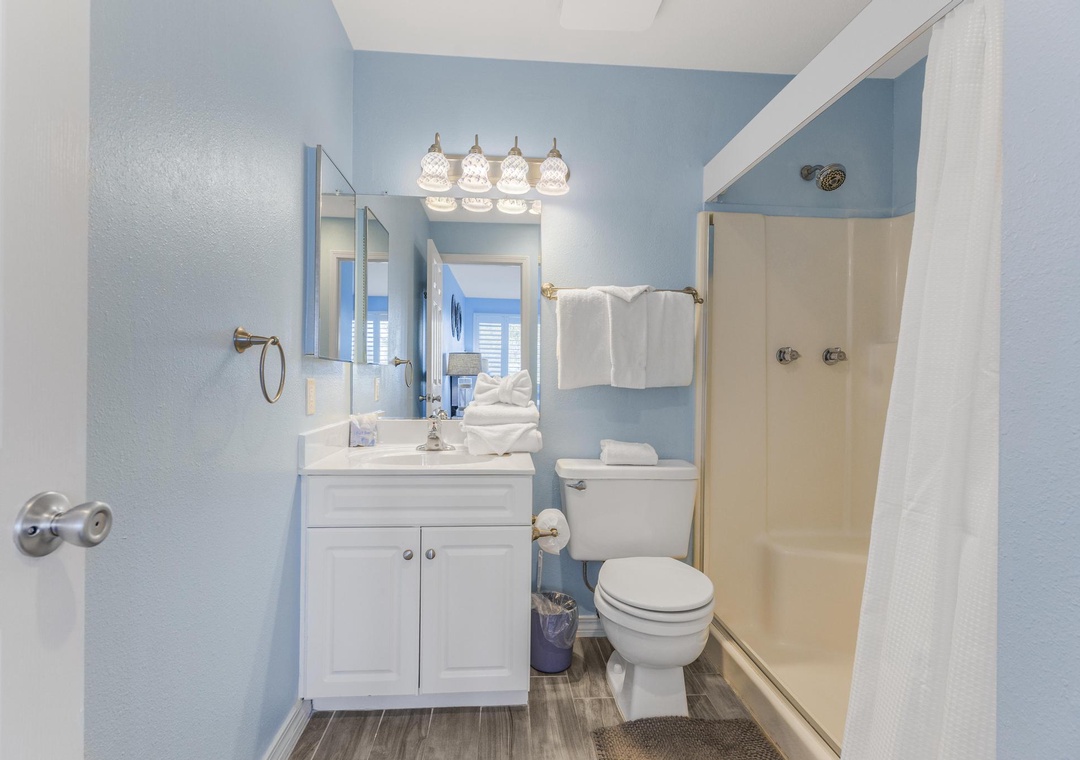 Primary ensuite bathroom