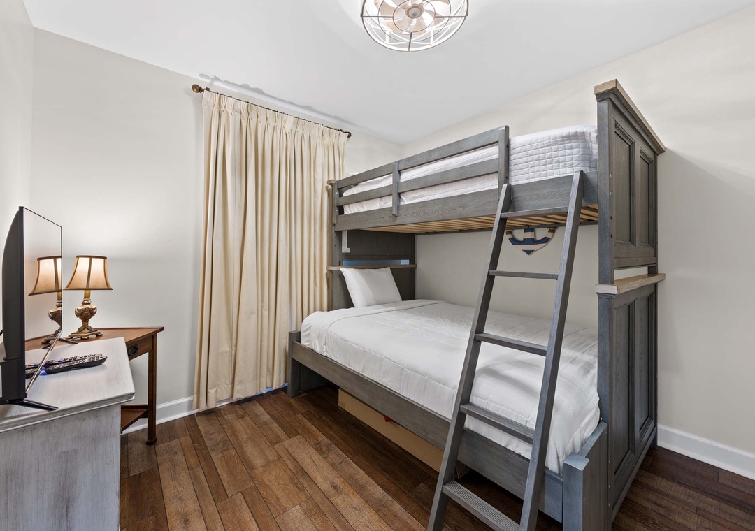 Guest bedroom 2