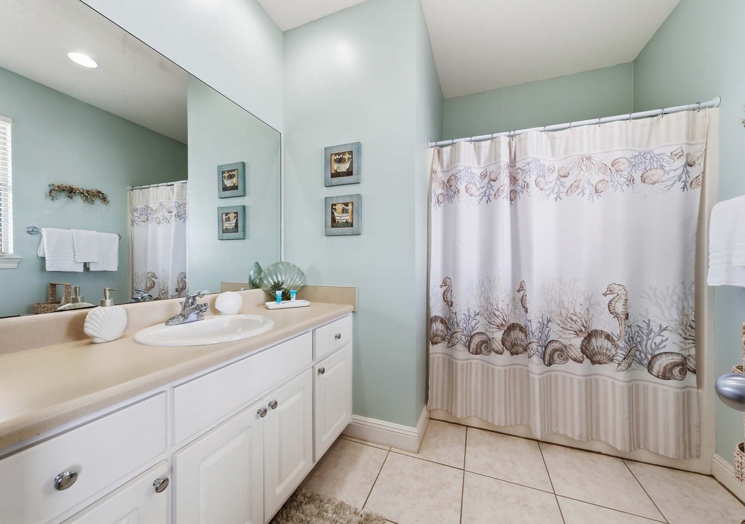 Primary ensuite bathroom