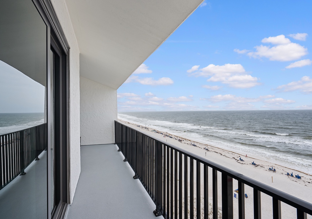 Lei Lani 703 balcony