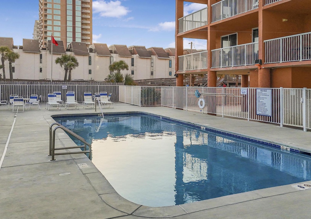 Buena Vista community pool