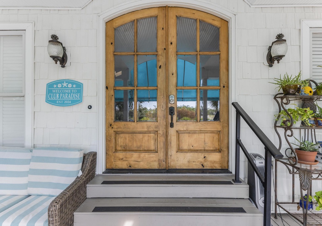 Welcoming front porch at Club Paradise
