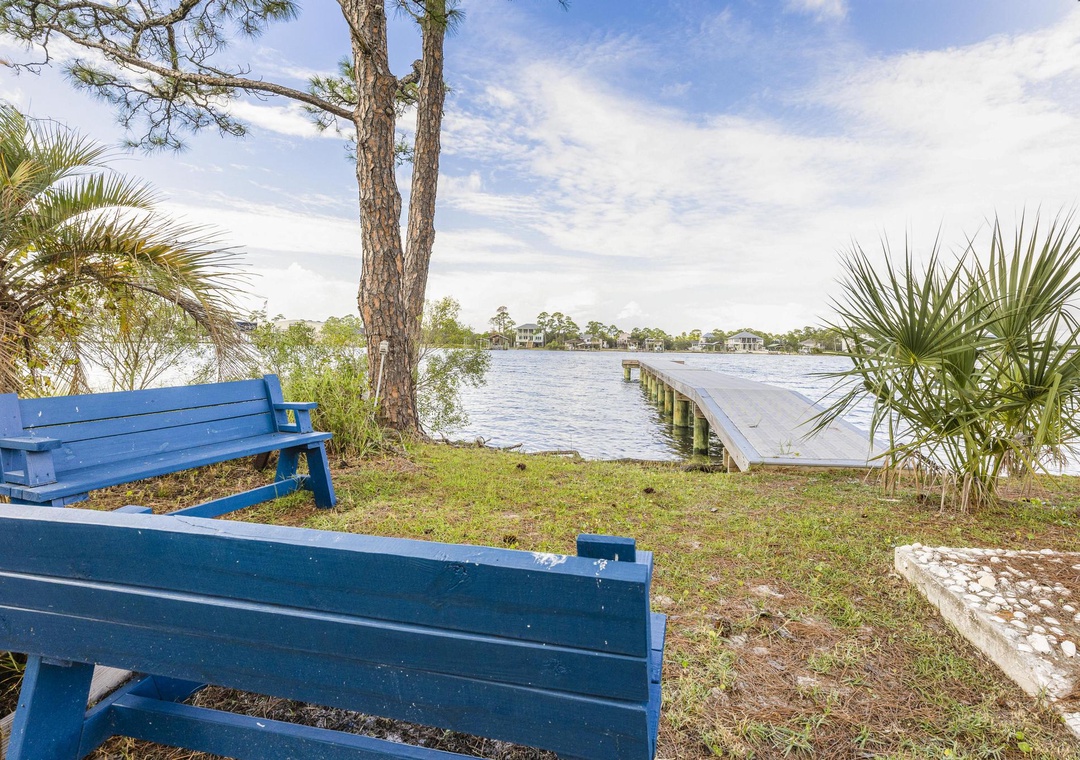 Community pier with seating
