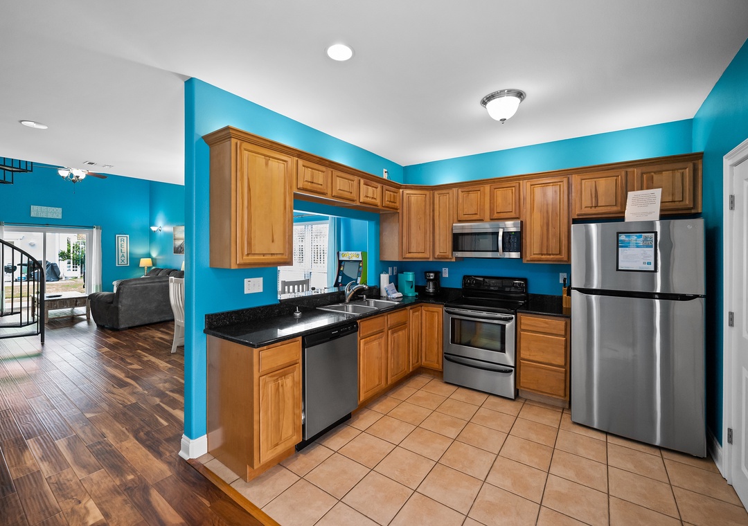 Full kitchen