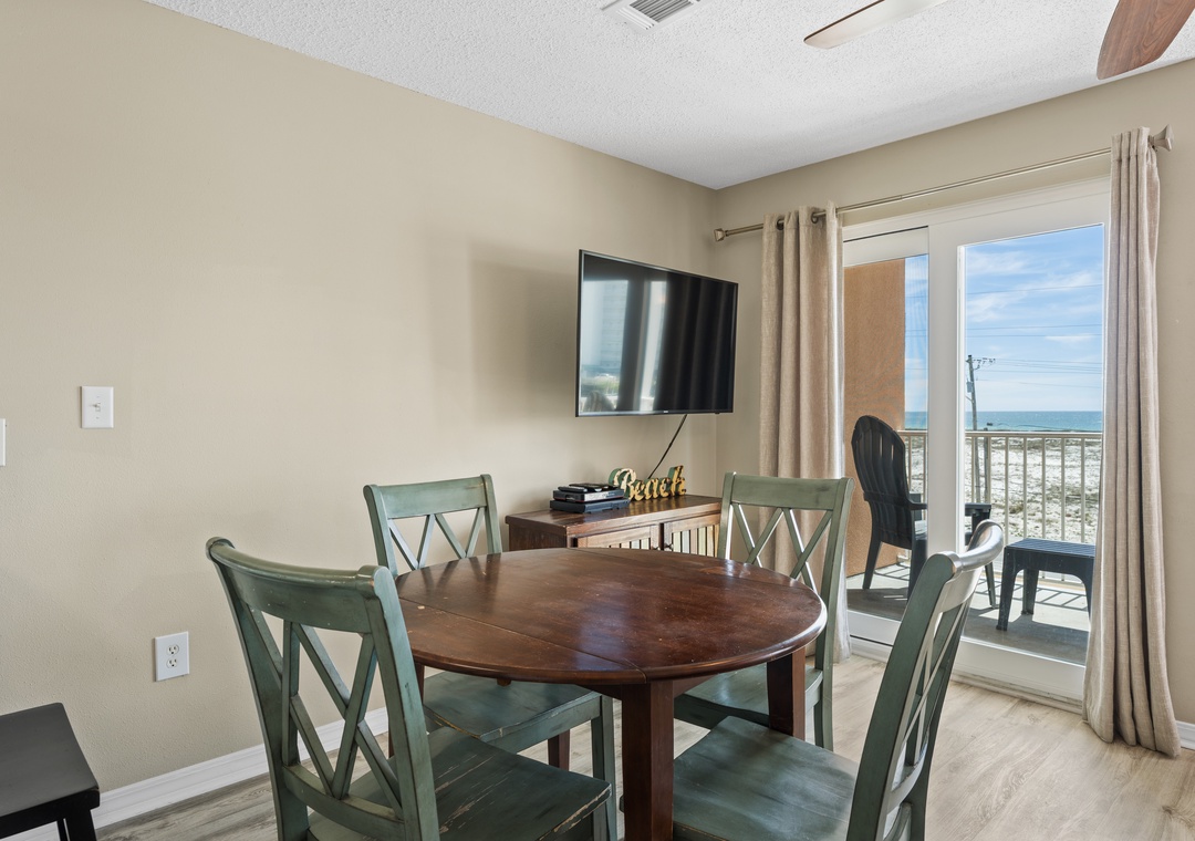 Seating for four at the dining table