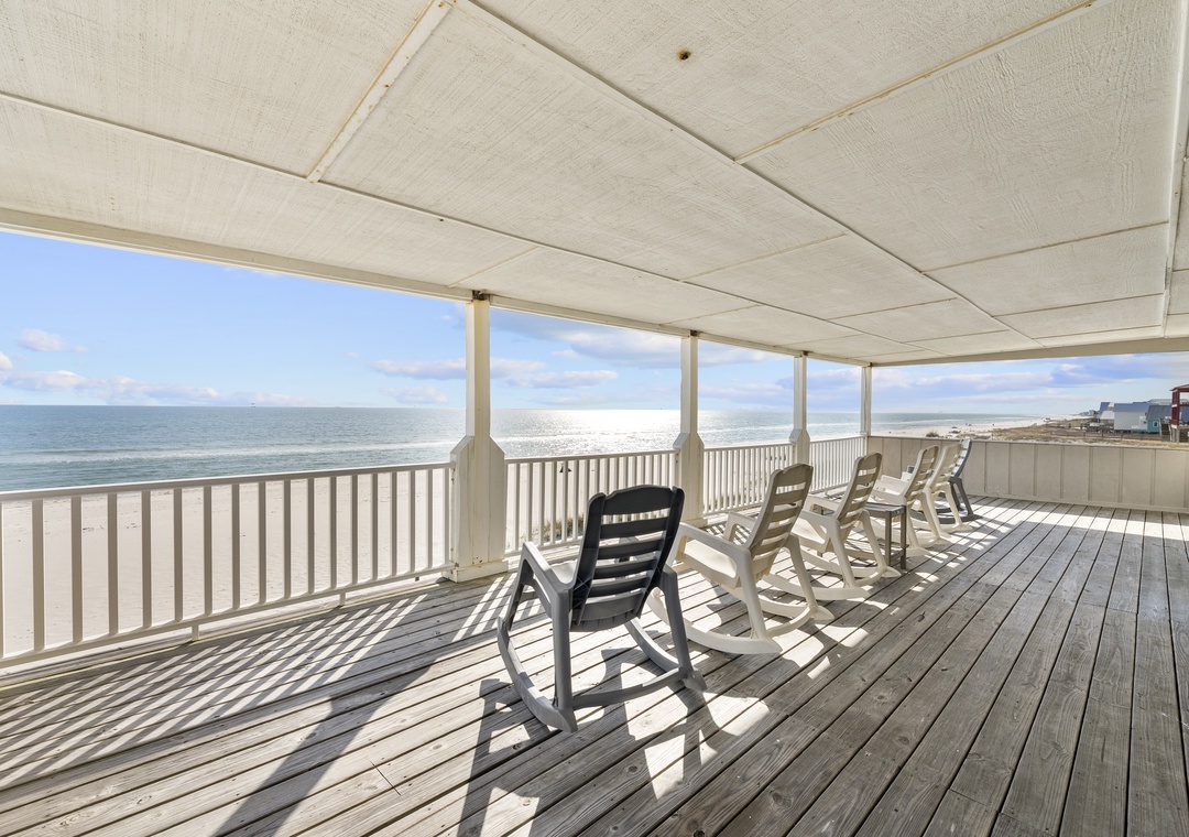 Covered balcony with Gulf views