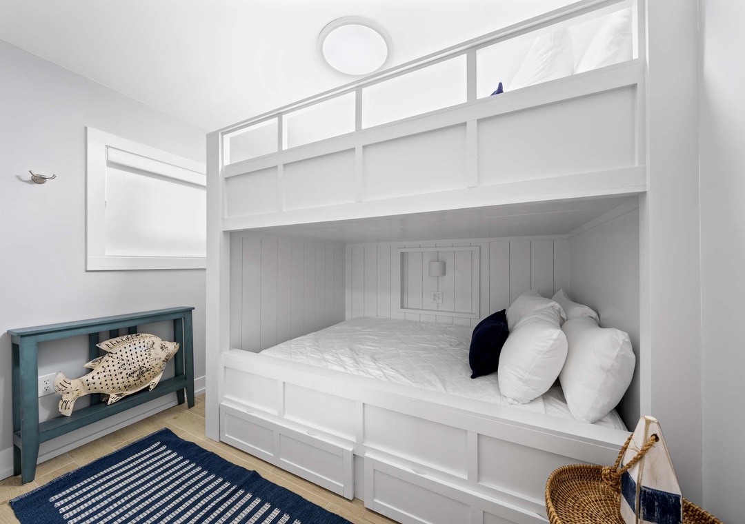 Guest bedroom 2 with queen-over-queen bunk beds