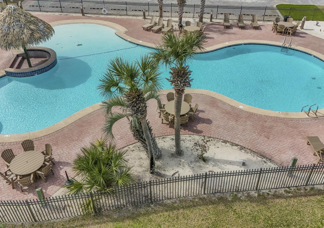 Beautiful pool at The Rookery