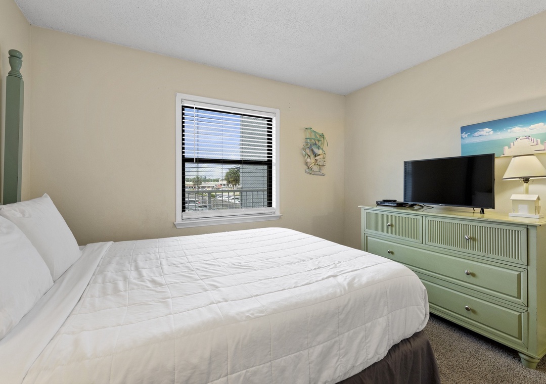 Guest bedroom 1