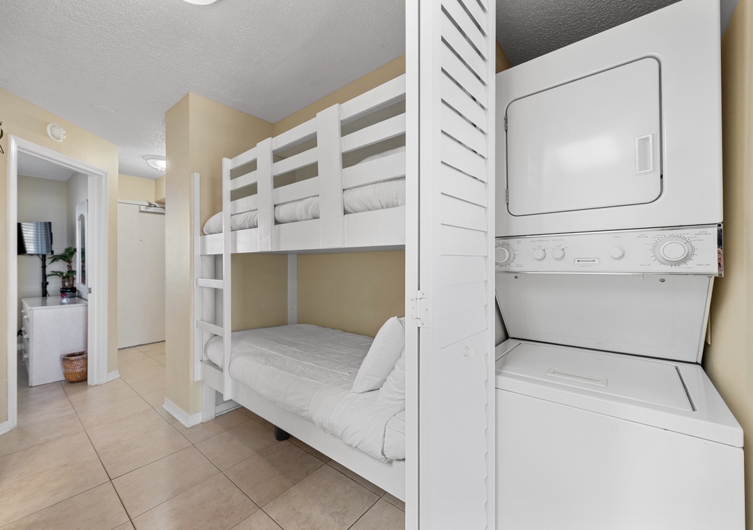 Hallway bunks and in-unit laundry