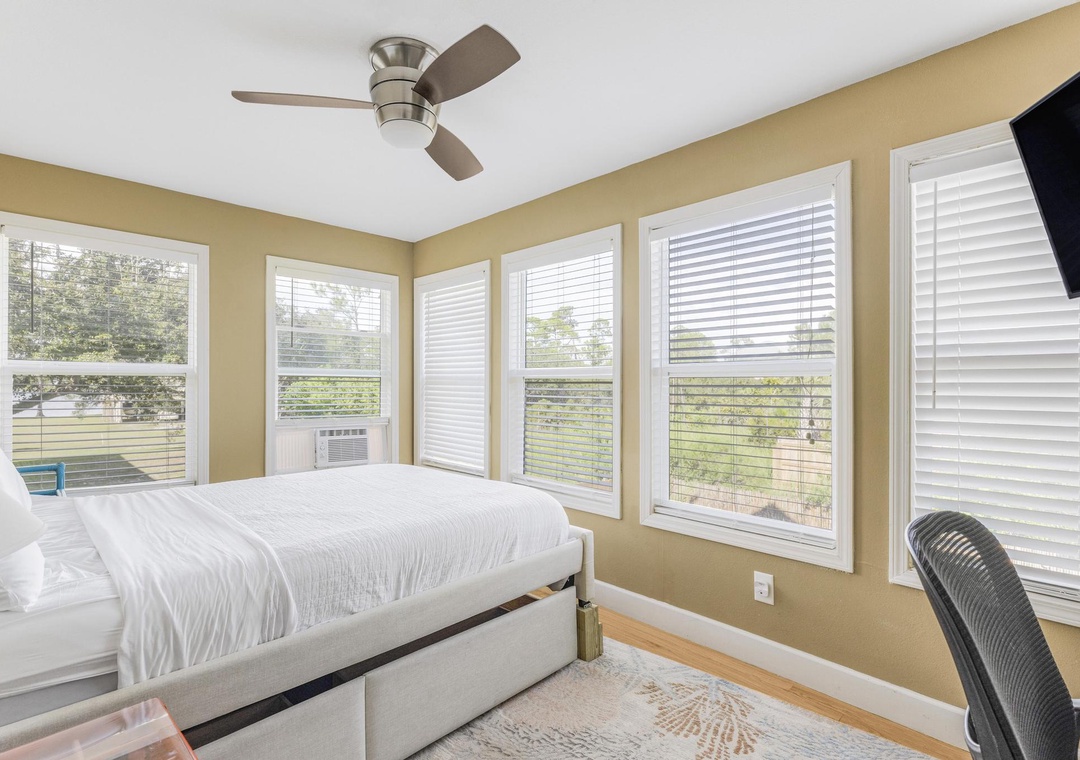Guest bedroom 1