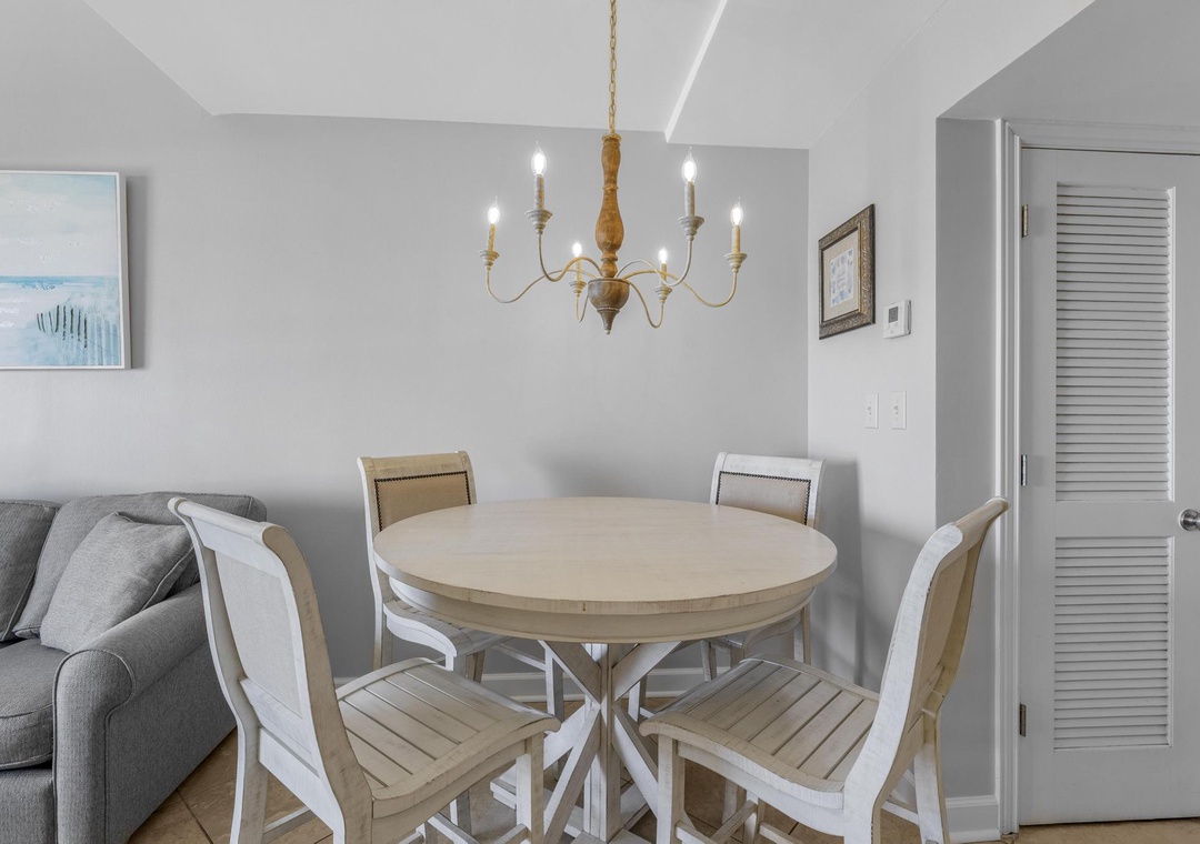 Seating for four at the dining table