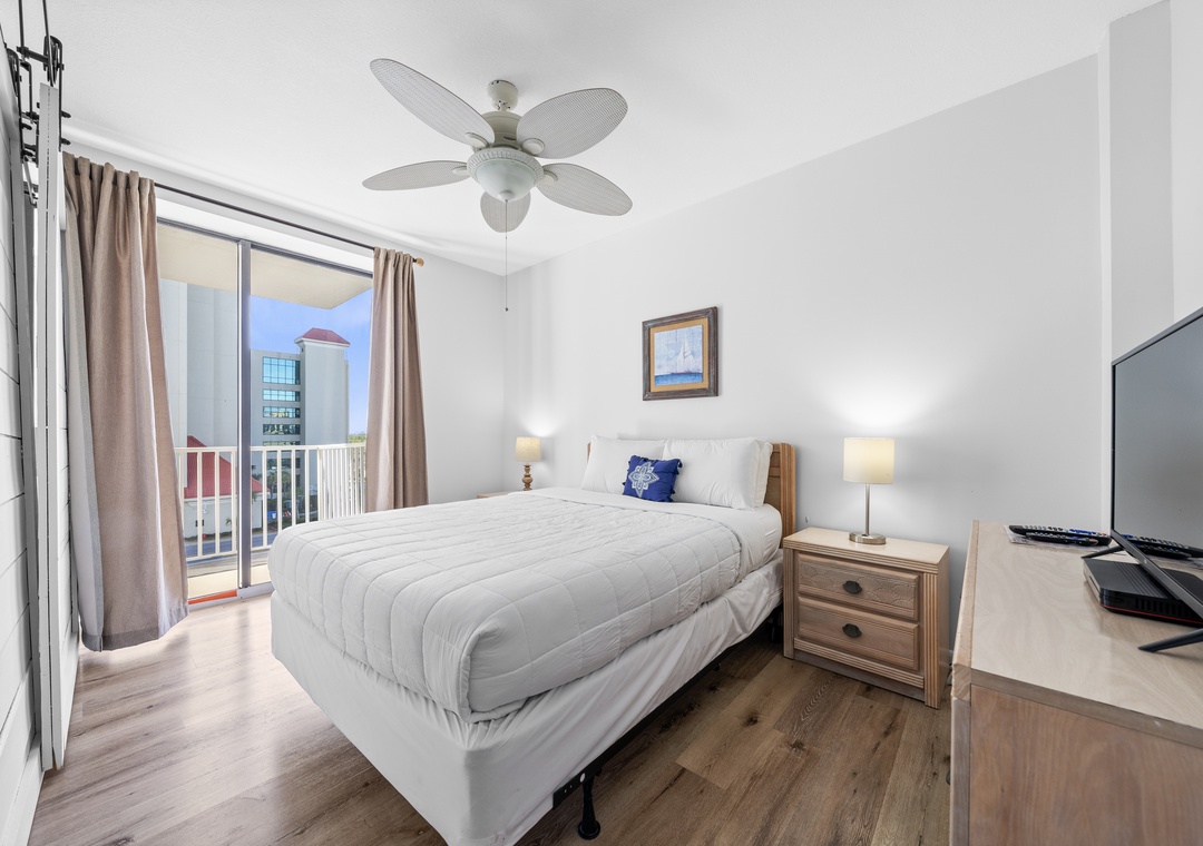 Guest bedroom 1 with balcony access
