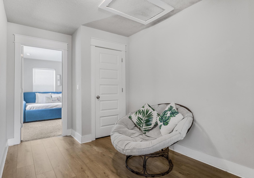 Lounge in the third floor guest bedroom