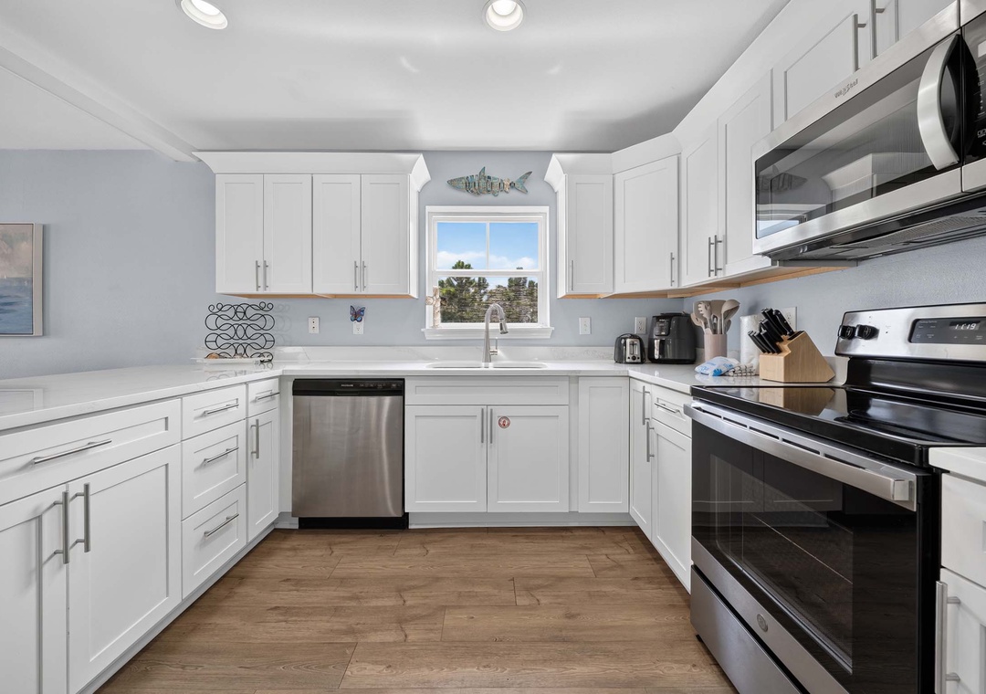 Full kitchen