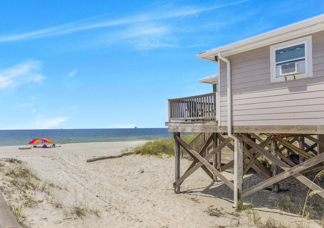 Beachfront home with beautiful Gulf views