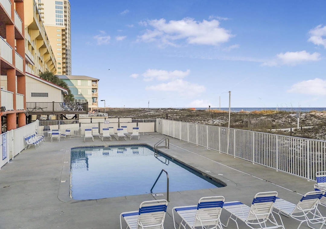 Buena Vista community pool