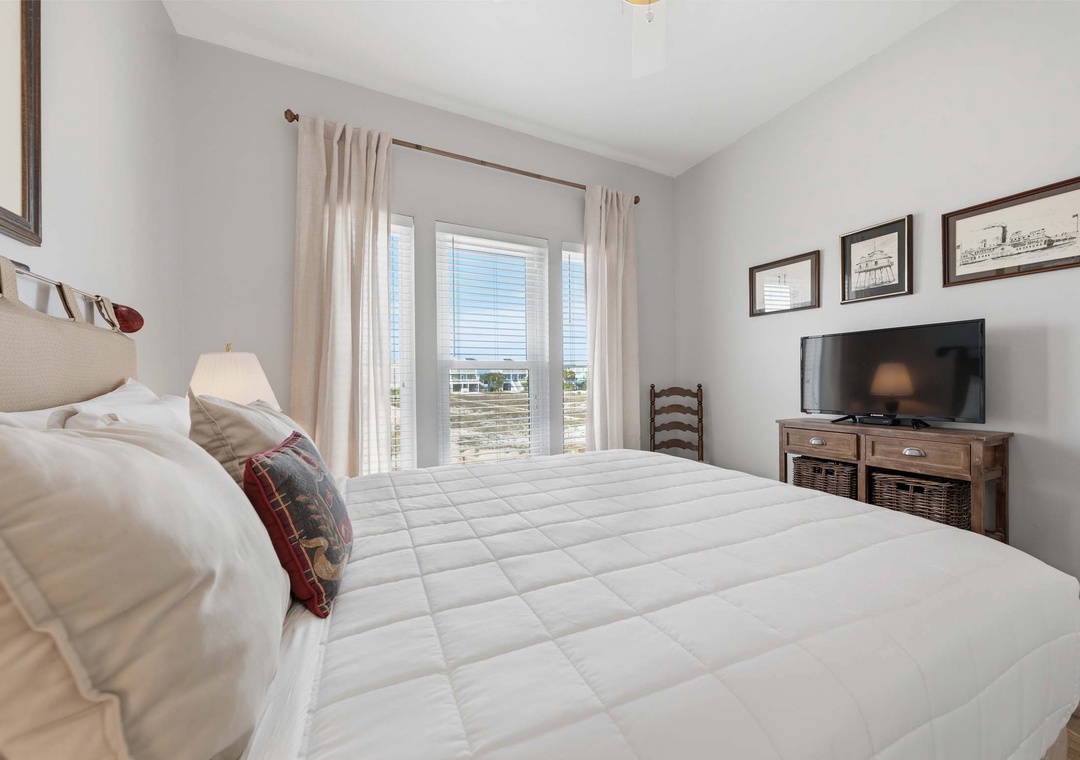 Second floor queen guest bedroom