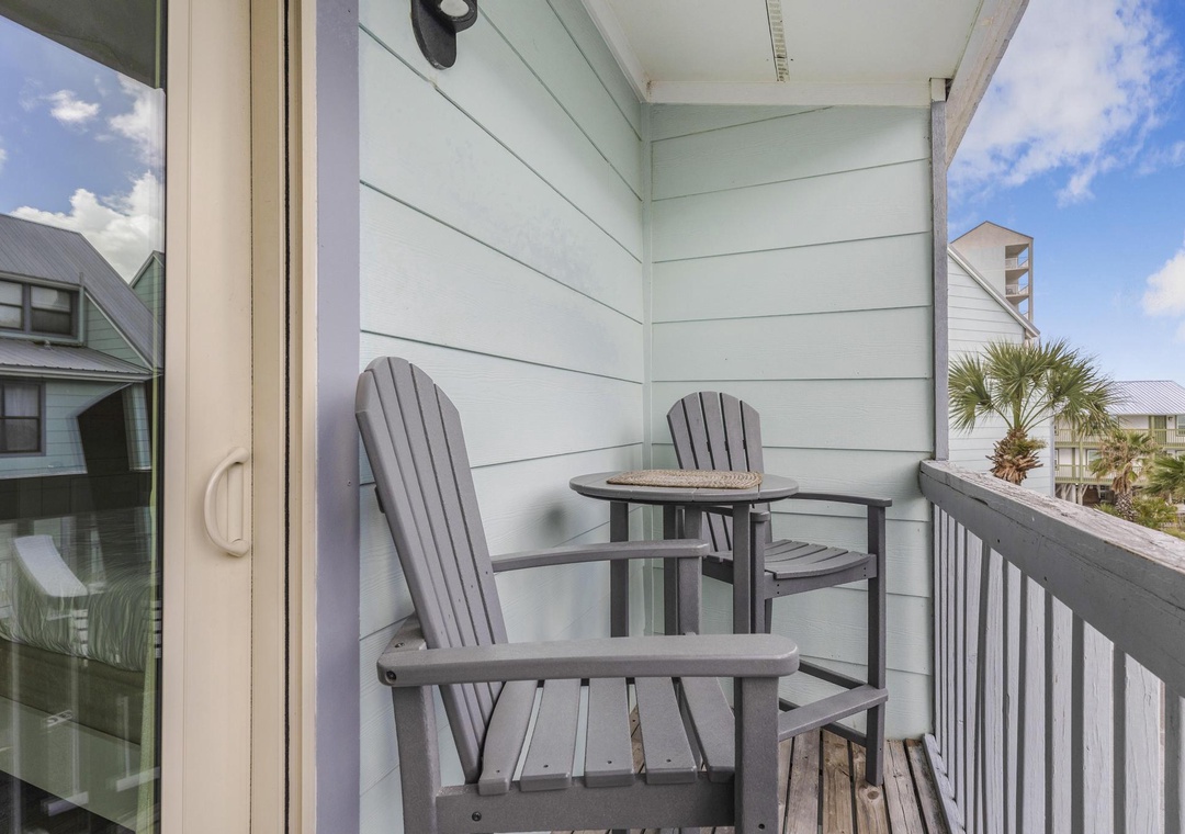 Balcony off of guest bedroom 1