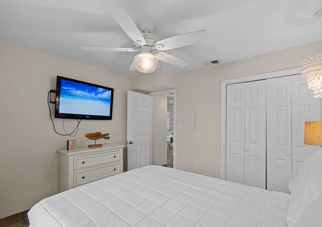 Guest bedroom
