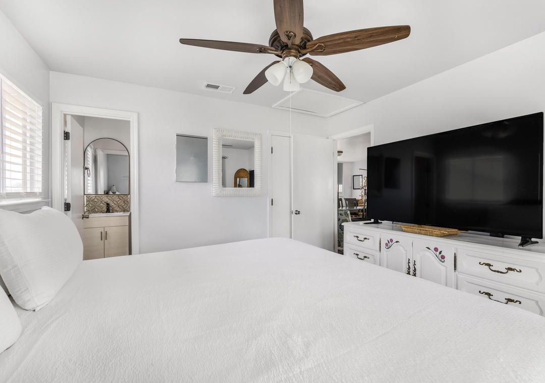 Primary bedroom with ensuite bathroom