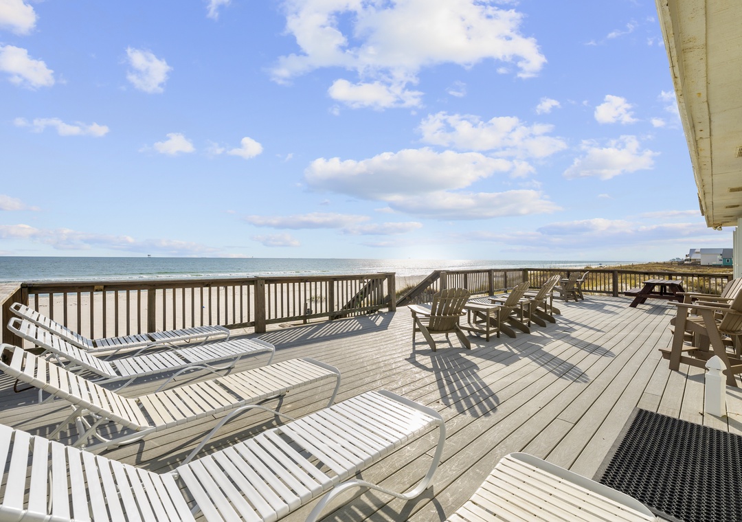 Huge beachfront deck