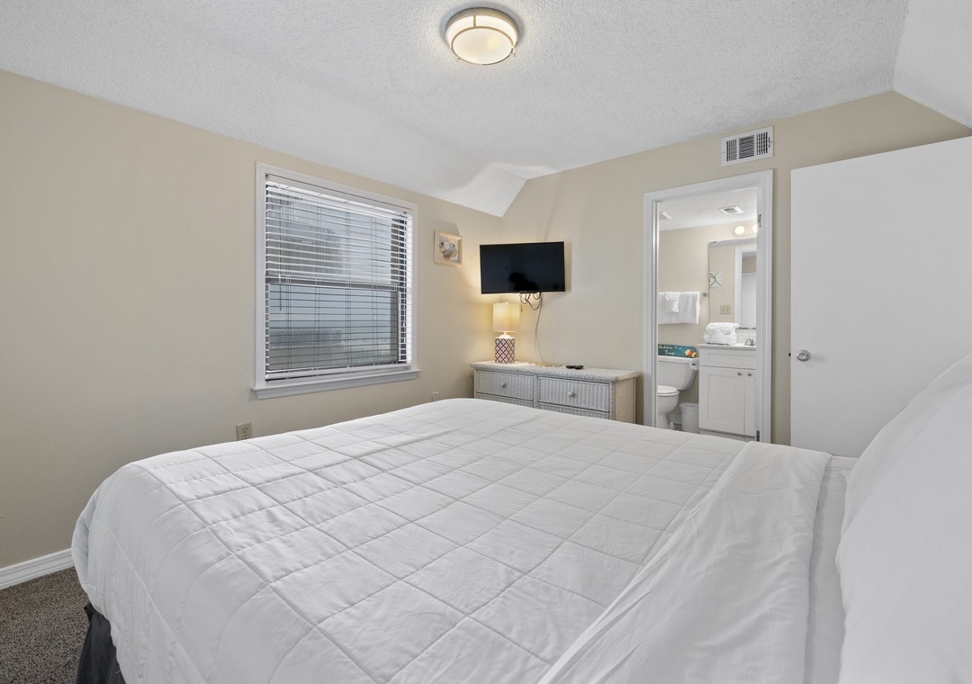 Guest bedroom 2