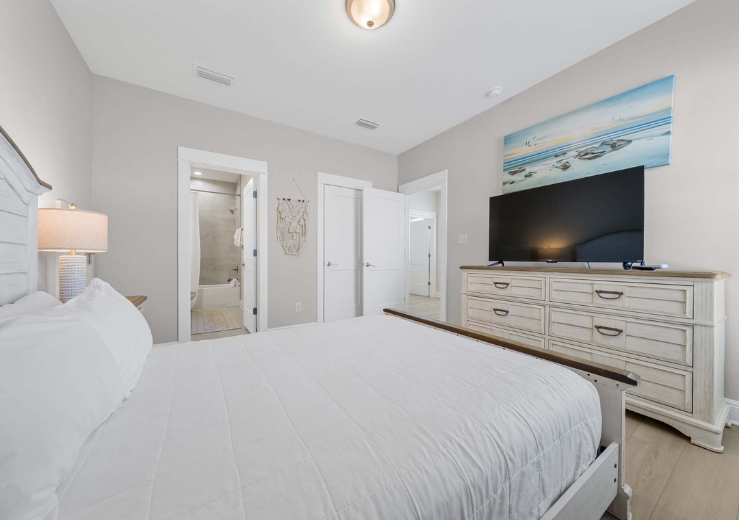 Guest bedroom 2