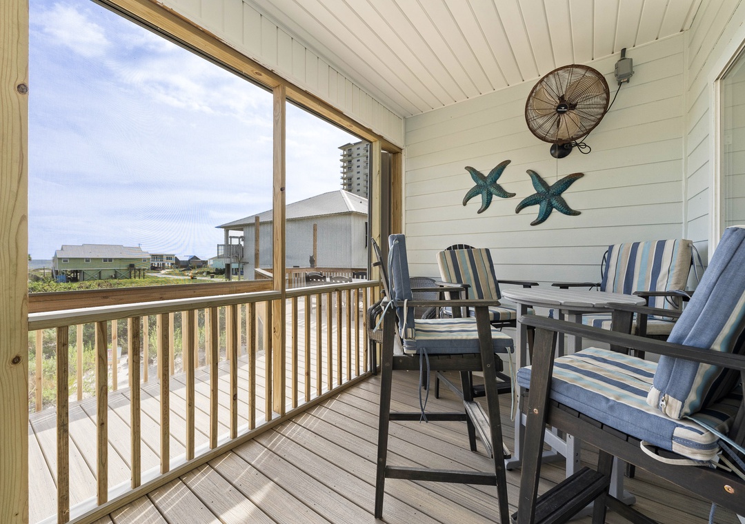 Screened-in porch