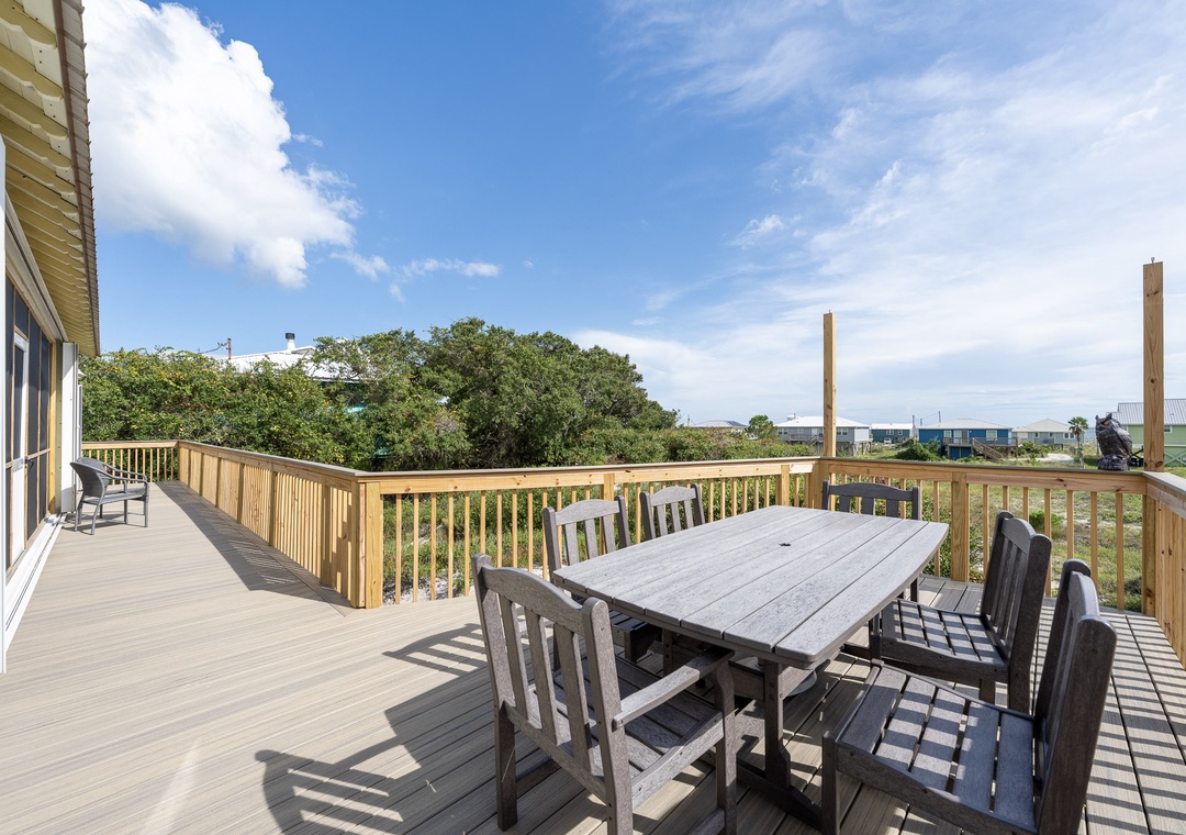 Outdoor deck