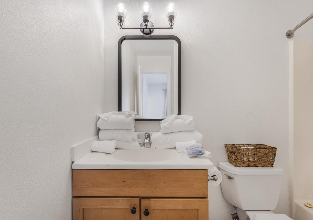Primary ensuite bathroom