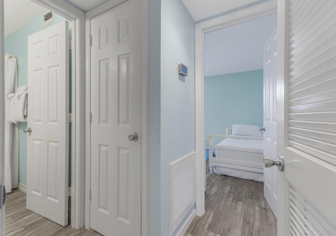 Entry to the guest bedroom