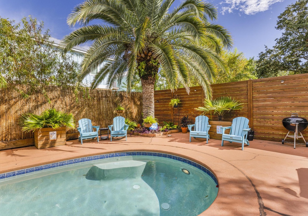 Plenty of seating around the pool