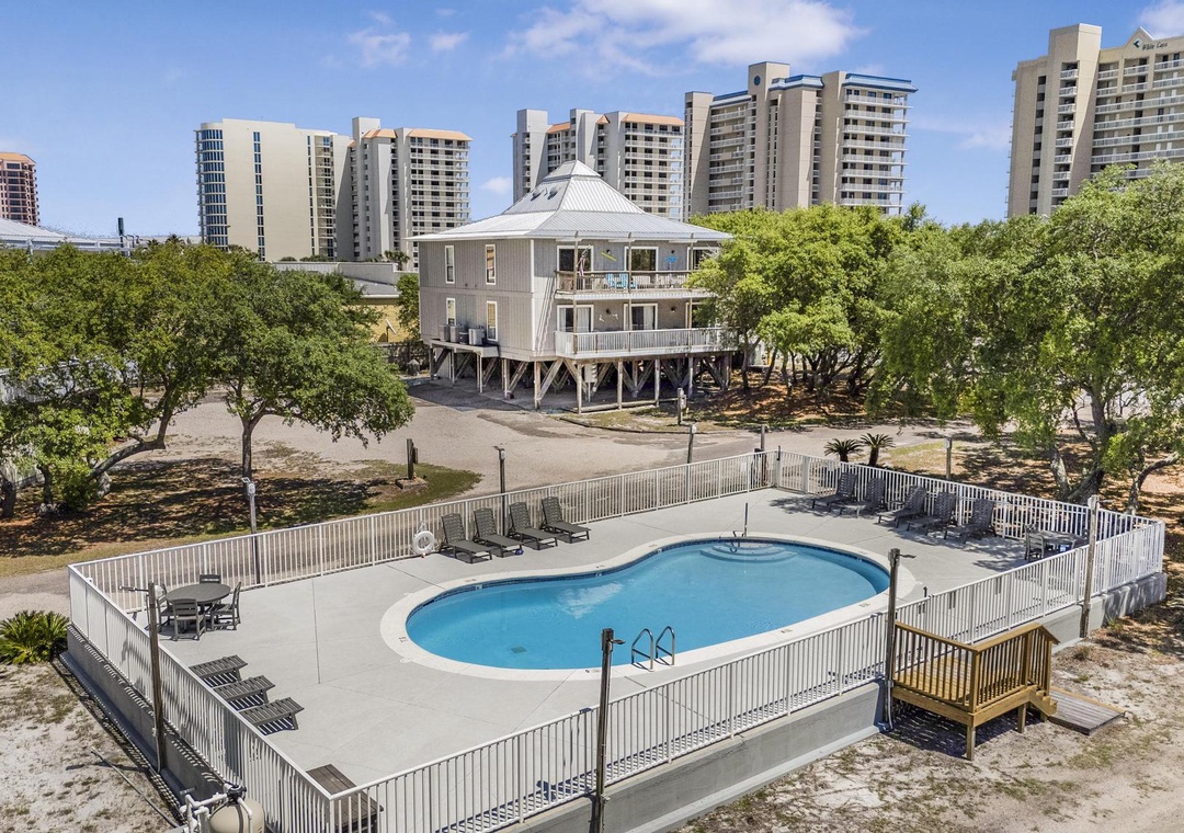 Romar Village community pool