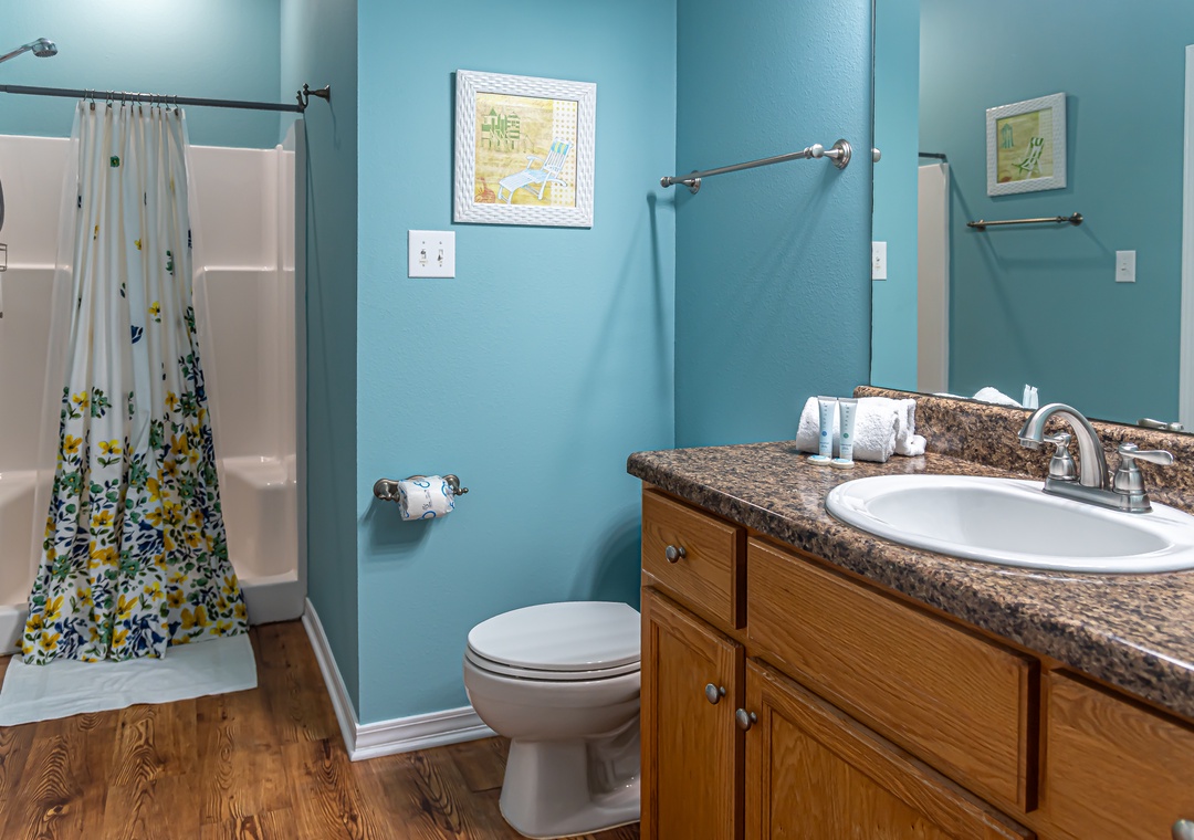 Primary ensuite bathroom