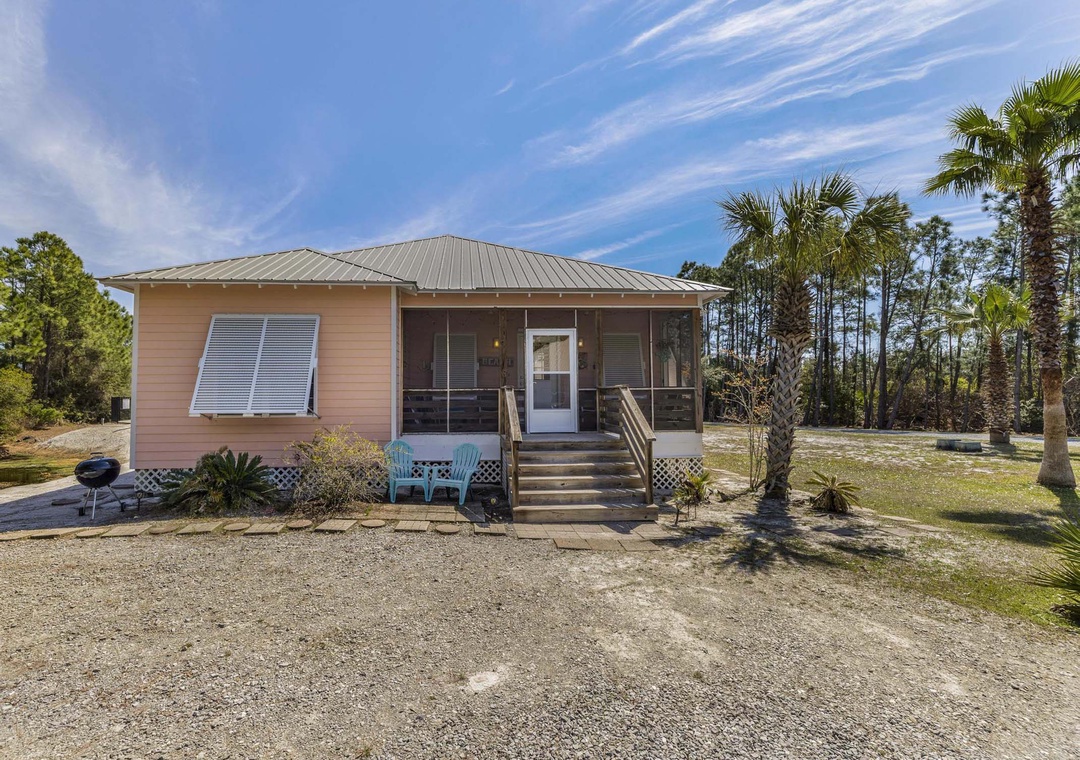 The Rookery 3501 screened-in porch
