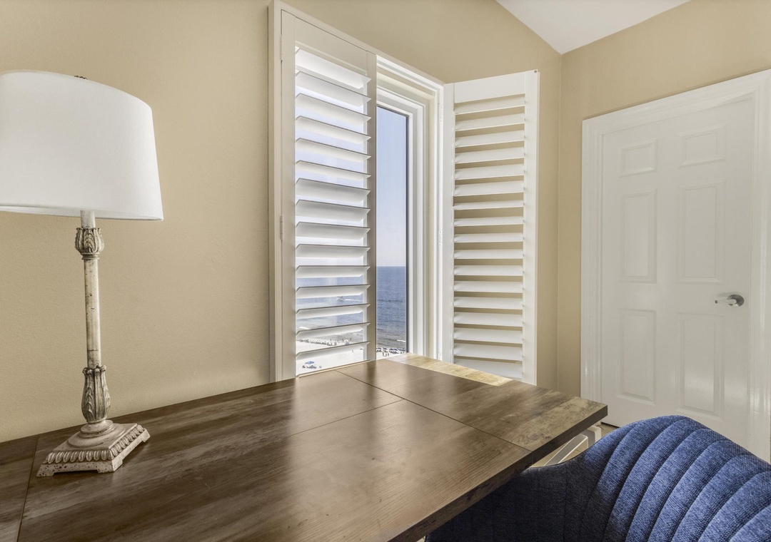Guest bedroom 2 with dedicated workspace
