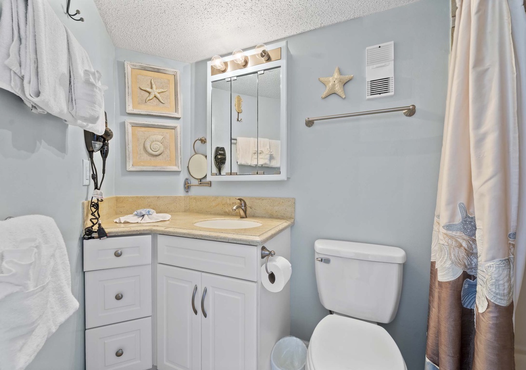 Primary ensuite bathroom