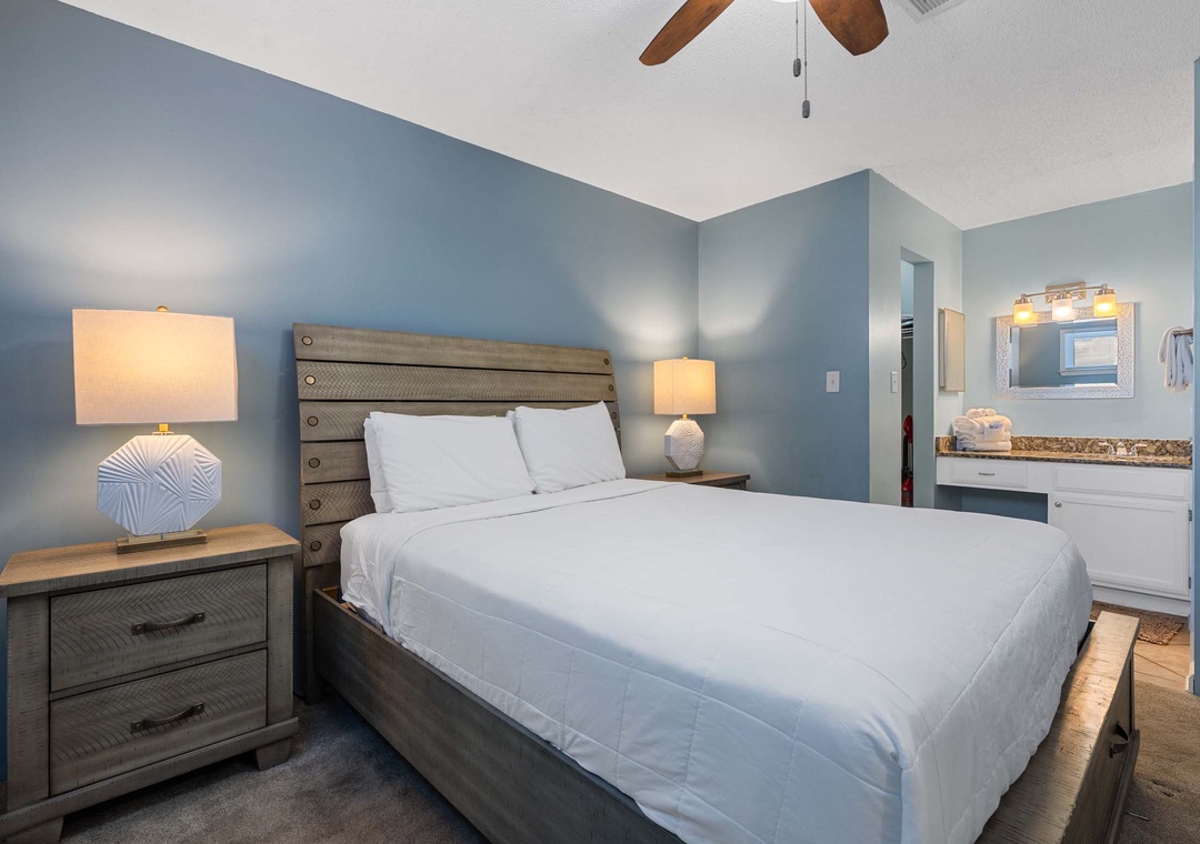 Upstairs bedroom with queen bed