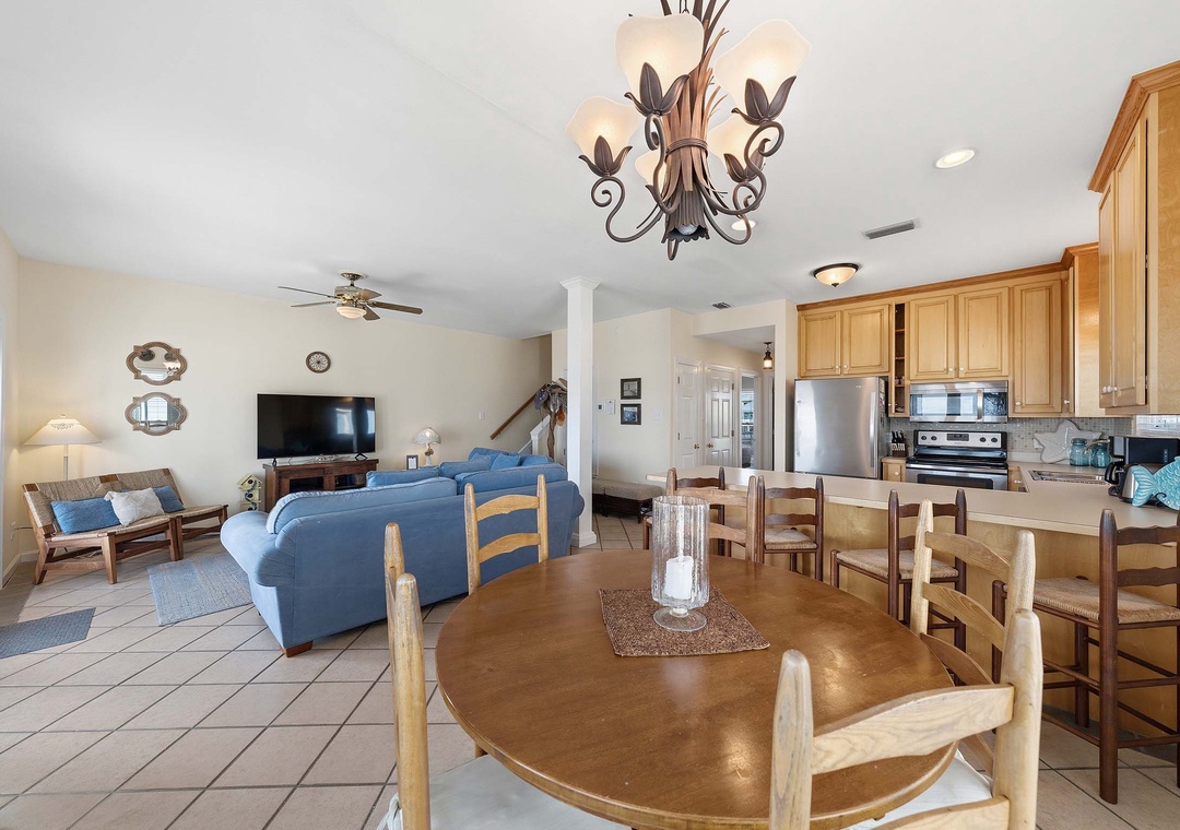 Living and dining space