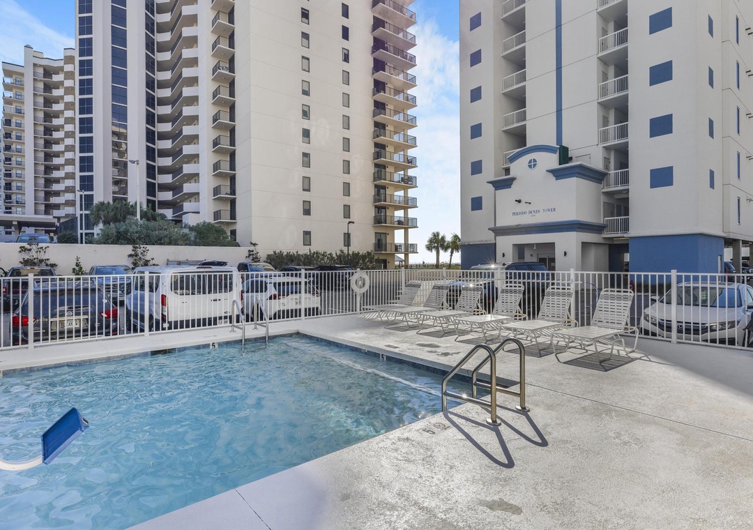 Community pool