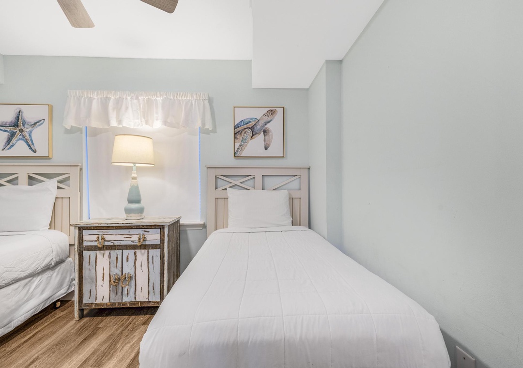Two twin beds in the guest bedroom
