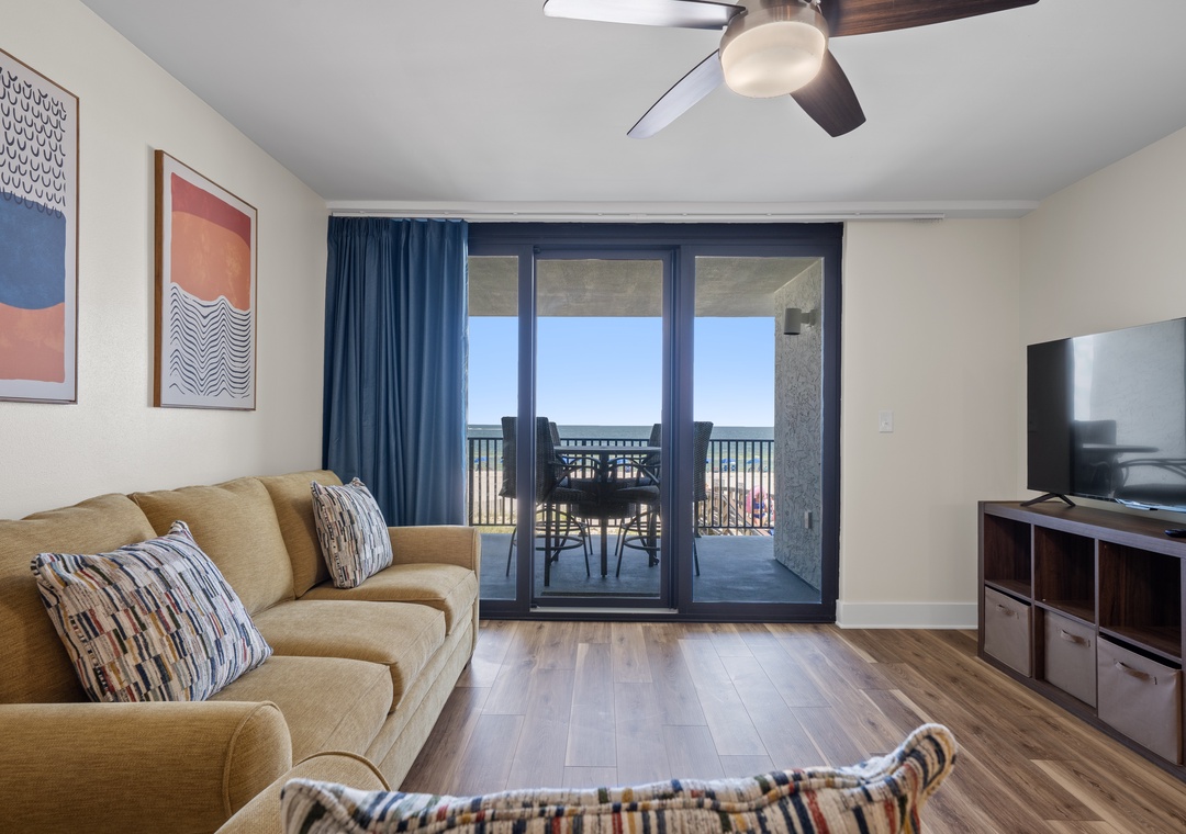 Lei Lani 104 living room