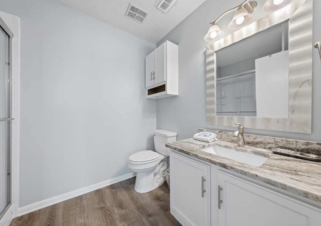 Primary ensuite bathroom