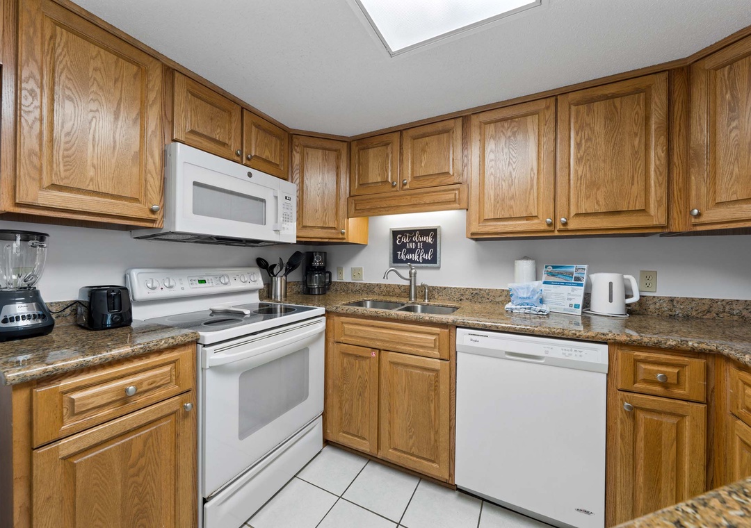 Full kitchen